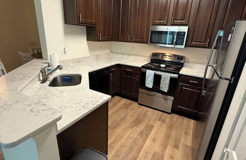 South Kingstown Condo | Modern Condo close walkable to restaurants and brewery