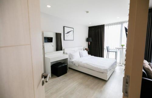 Huay Kaew Apartment | Modern Condo in Nimman P608 by Pimolplace