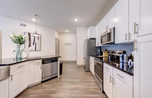 Conroe Apartment | Modern Corporate Haven