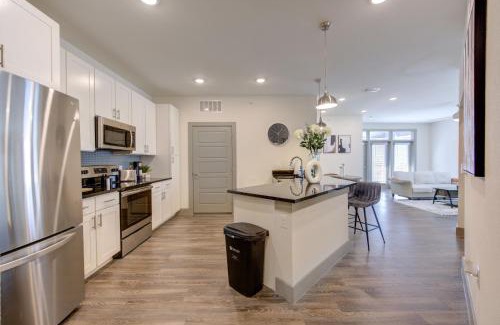 Conroe Apartment | Modern Corporate Haven