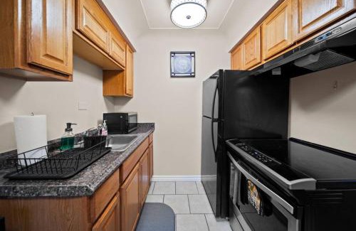 Shelby Township Apartment | Modern Cozy 1Bedroom Apartment Shelby Township Retreat