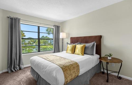 Ventura Apartment | Modern Cozy 2BR Condo Near Disney