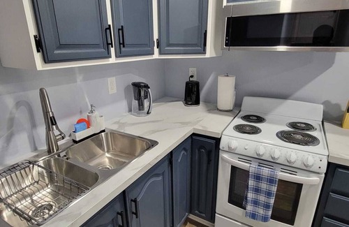 Orleans Village - Chateauneuf Apartment | Modern & Cozy Hideaway