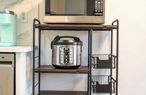 Monterey Park Apartment | Modern Cozy Retreat Stylish Stay With Patio & Parking