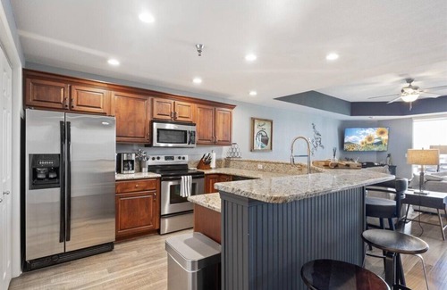Kaiser Condo | Modern Decor, Views, Grill, Workstation, Boat + 2 PWC Slips & Resort-Style Amenities