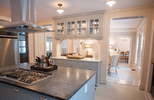 Buxton House | Modern farmhouse for 10ppl - 20 min to ocean and 1 hr to ski