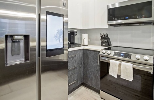 Fort Worth House | Modern Fort Worth Townhome 2 bedroom 2.5 bath - Comfortable Stay