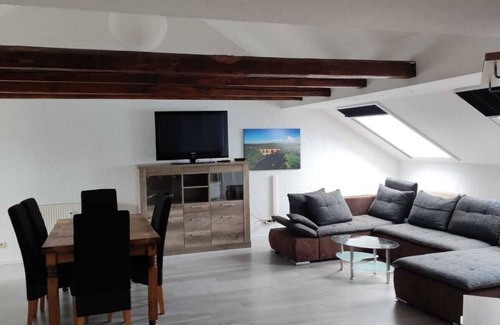 Plauen Apartment | Modern furnished and spacious apartment in Stadtzenrum Plauens