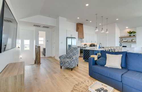 Terramar Beach Cottage | Modern Galveston Vacation Rental: Steps to Beach!