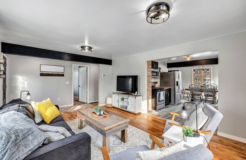 Green Bay House | Modern Historic Farmhouse — 1 Mile to Lambeau