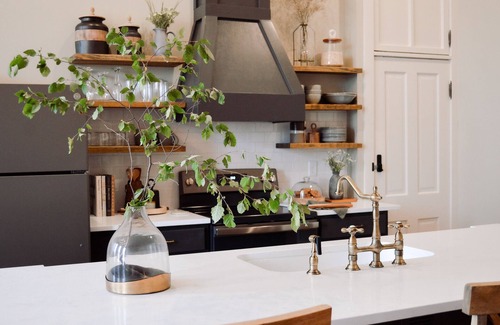 Council Grove Apartment | Modern, Historic Loft Overlooking Downtown