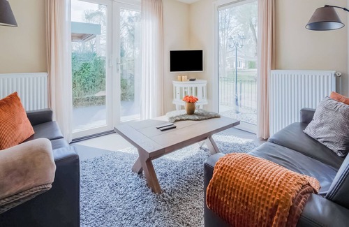 Reutum House | Modern Holiday Home in Reutum with Terrace