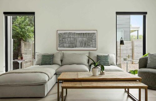 Chestnut House | Modern Home in East Austin - Private Pool & BBQ