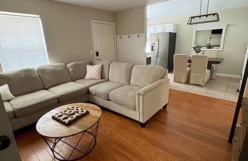Flowood House | Modern home in prime locationnn