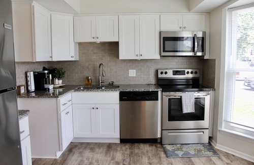 Norfolk - Virginia Beach House | Modern Home in the Heart of Virginia Beach