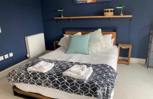 Bonnyrigg Apartment | Modern Home Near Edinburgh City