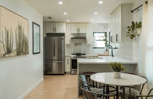 Riverside Rancho House | Modern Home - Tesla Charger - Stay in LA - RiversideRanchoGlendale