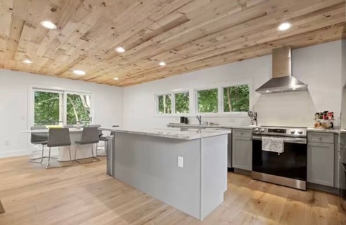 Beacon House | Modern home w/creek view, steps to town & mountain