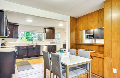 West Slope House | Modern Home w/Spacious Yard in Beaverton!