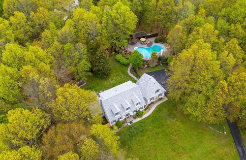 Pine Bush House | Modern Hudson Valley Oasis - 1.5hrs from NYC with heated pool, hot tub, sauna!