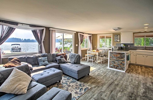 McKenna House | Modern Lake Lawrence Retreat w/a Deck & Dock!