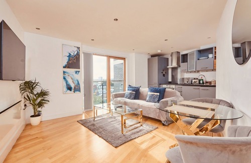 Leeds Apartment | Modern Leeds Dock City Apartment
