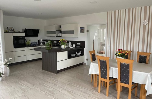 Floh House | Modern & lovingly furnished vacation home Marina in the Thuringian Forest region