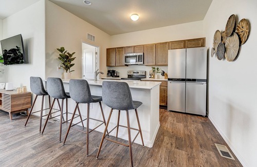 Southeast Colorado Springs House | Modern Luxury, Pet-Friendly w/Yard & King Bed