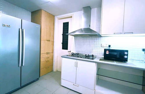 Kampung Segambut Dalam Apartment | Modern Mont Kiara Homestay, Izen Kiara 1, 163 Park