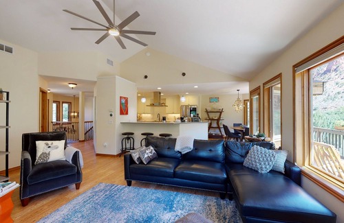 Glenwood Springs House | Modern Mountain Home in Glenwood Springs, CO