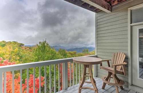 Mountain Air Apartment | Modern Mountain-View Smokies Retreat with Balcony