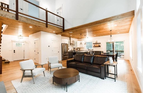 Saugerties House | Modern Mtn House: Sauna, Fire Pit + Screened Porch