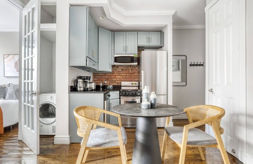Tudor City Apartment | Modern Murray Hill 2BR w/W/D, nr UN, by Blueground