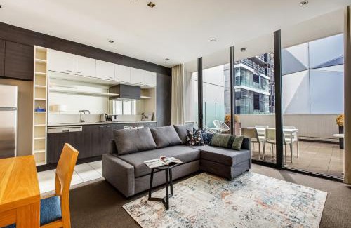 South Yarra Apartment | Modern Nomads South Yarra 1BR Large Outdoor Space Near Station