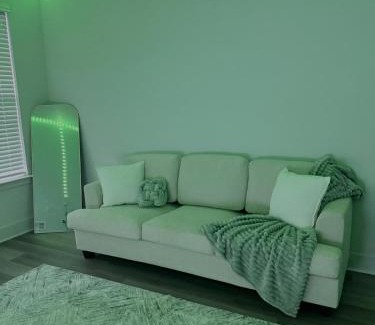 Airport North Apartment | Modern Orlando Retreat Near MCO in Gated Community with Resort-Style Amenities & Free Parking