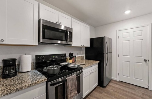 Reno/Tahoe Airport Apartment | Modern Reno Stay | Near Bars & Shops