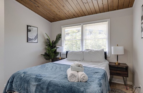 Highland Park House | Modern Retreat at Highland Park