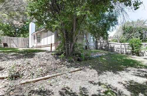 Greenslopes At Lake Creek House | Modern Retreat Near Downtown Round Rock