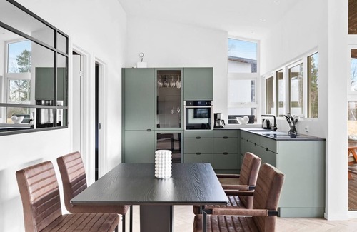 Frogn Cottage | Modern Sleeps 14 w/Panoramic Fjord-View, PetsOK