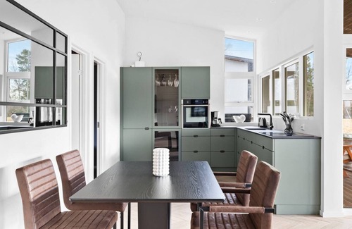Frogn Cottage | Modern Sleeps 14 w/Panoramic Fjord-view, Petsok