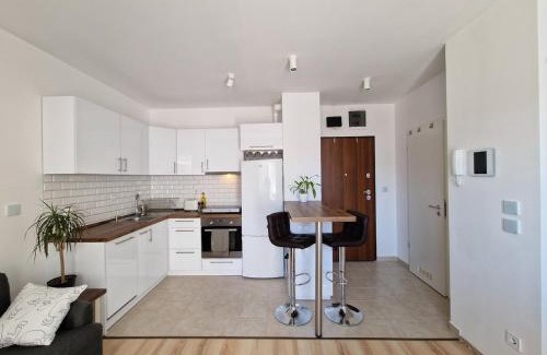 Gyardulo Apartment | Modern Smart Home Metrodom Park -15min from center