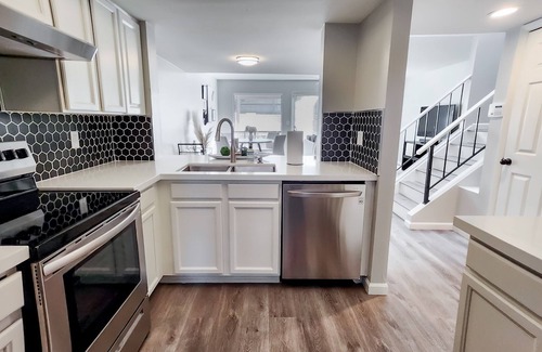 Deer Valley House | Modern Smart Townhome w/Garage
