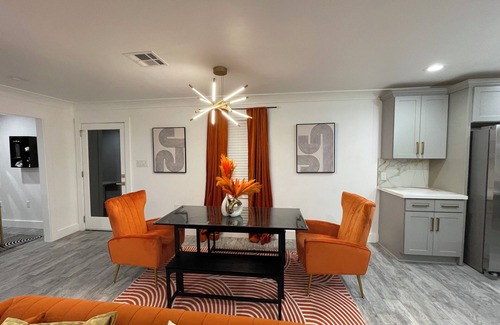 Kenner - Louis Armstrong International Airport House | Modern Spacious 4-bedroom house in charming Kenner with WiFi and AC