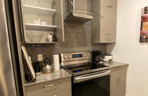 Blainville Condo | Modern spacious condo, lots of light, between Montréal & beautiful Laurentians