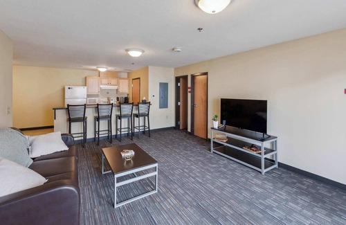 Ontario Apartment | Modern & Spacious Retreat with Balcony & Amenities