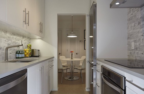 Deerfield Beach Apartment | Modern & Spacious Luxury Apartment – Steps to the Beach