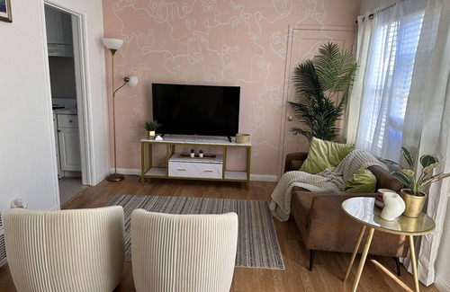 Bellflower Apartment | Modern Stay near Disney & LA