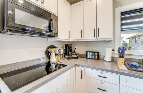 Ferndale Apartment | Modern Studio Suite in Sandy Point on Lummi Bay!