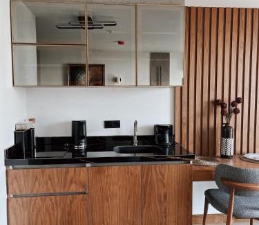 Kartal Apartment | Modern Studio with balcony