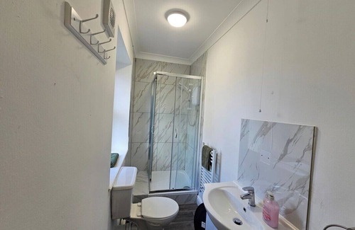 Bridgend Apartment | Modern & Stylish 1 bedroom flat